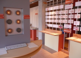 Interieur van het BrailleMuseum
